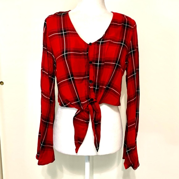 wild fable Tops - NWT Cute Plaid Tie Front Top